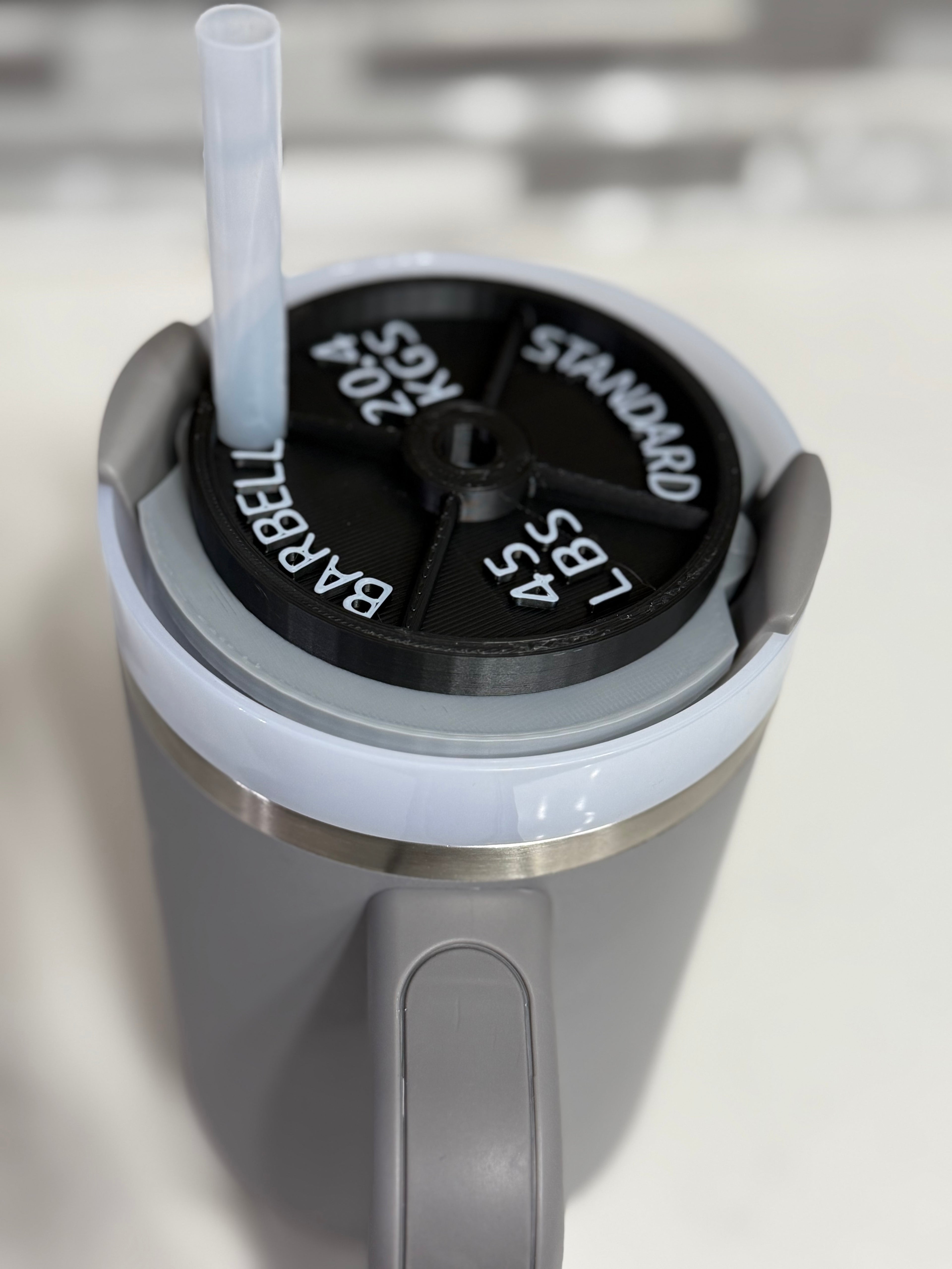 🏋️ 45lb Plate Tumbler Topper