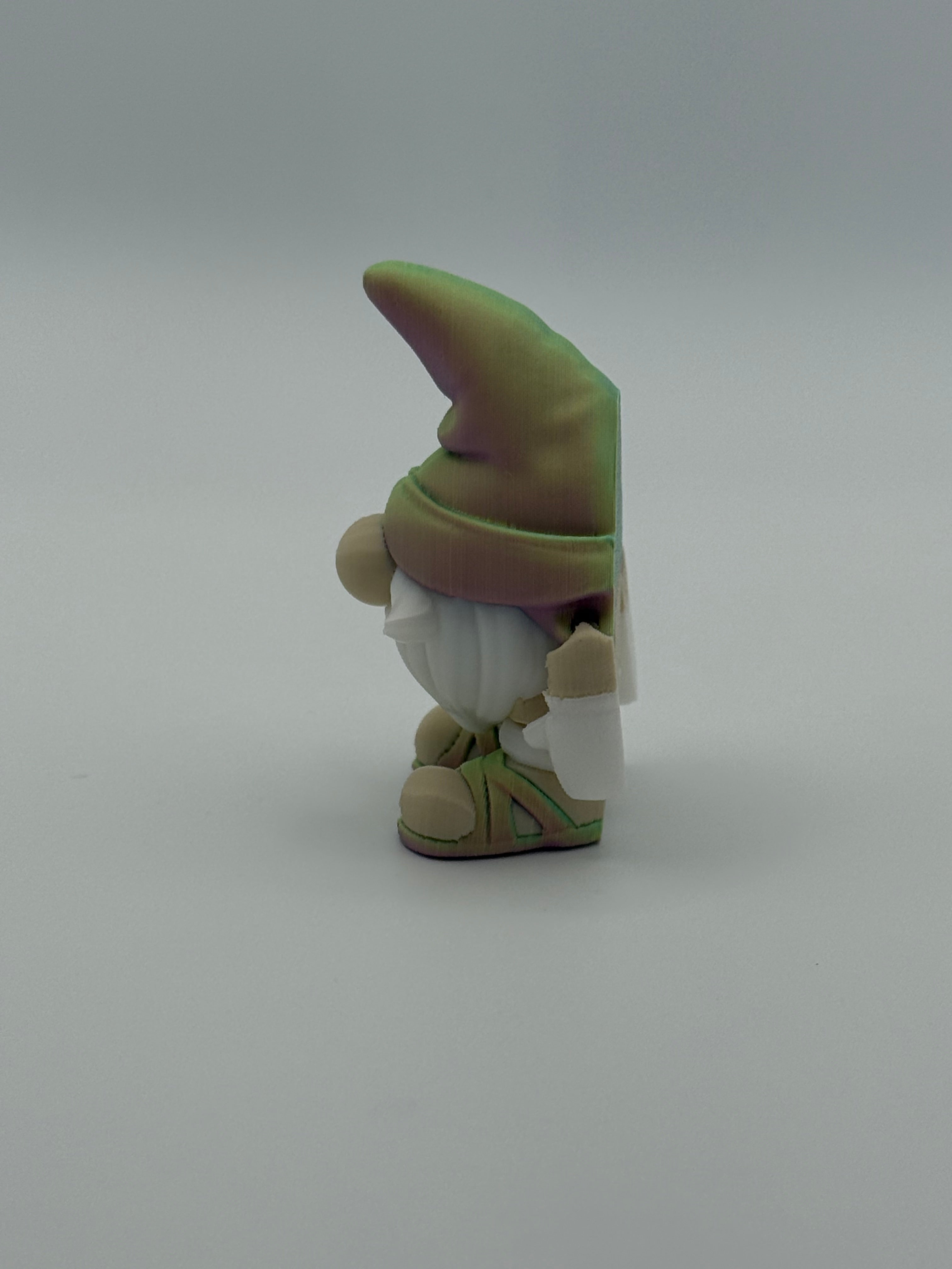 Tiny Gnomes – Male & Female Figurines