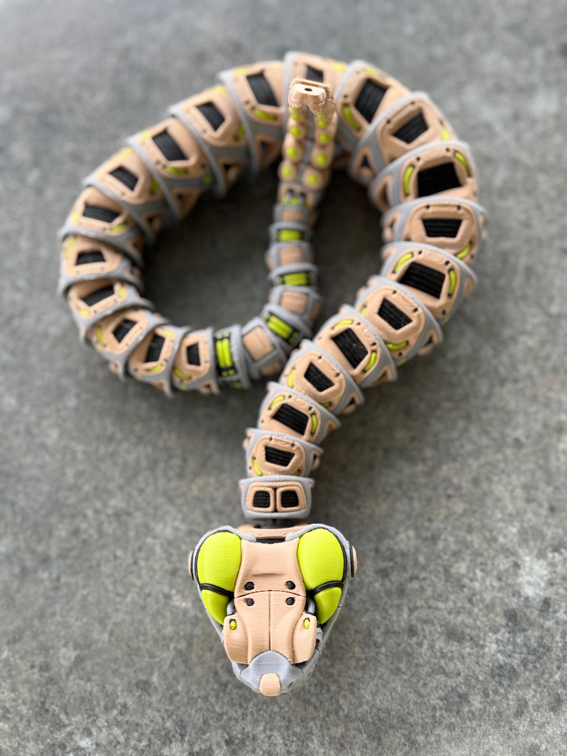 🐍Robo Rattler – The Futuristic 3D Printed Rattlesnake