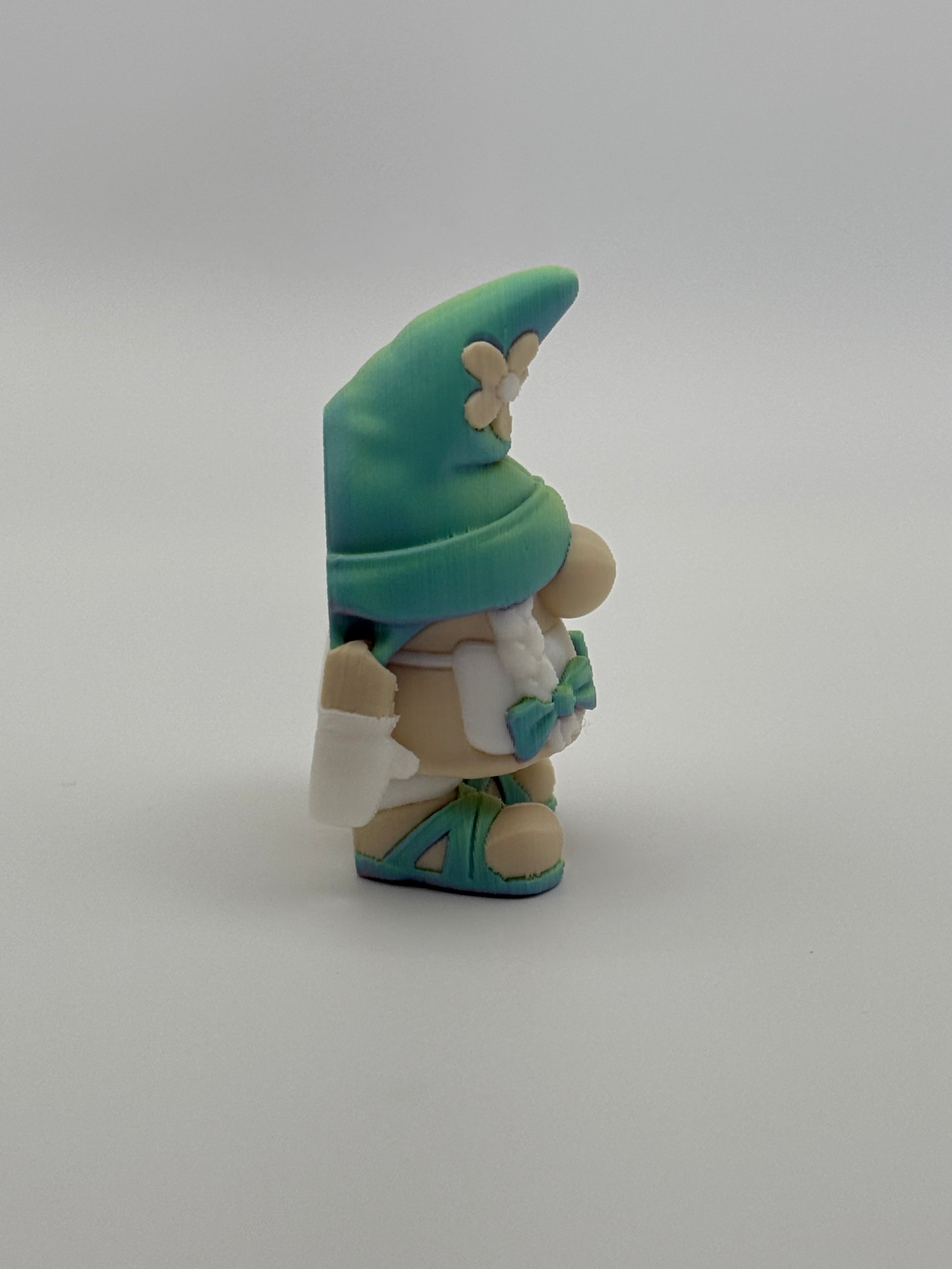Tiny Gnomes – Male & Female Figurines